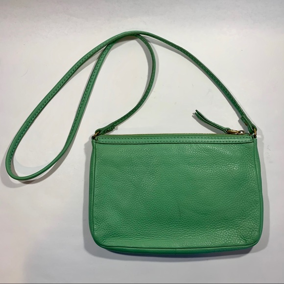 ⭐️ Fossil Mint Pebbled Leather Crossbody Purse EUC - Picture 2 of 8